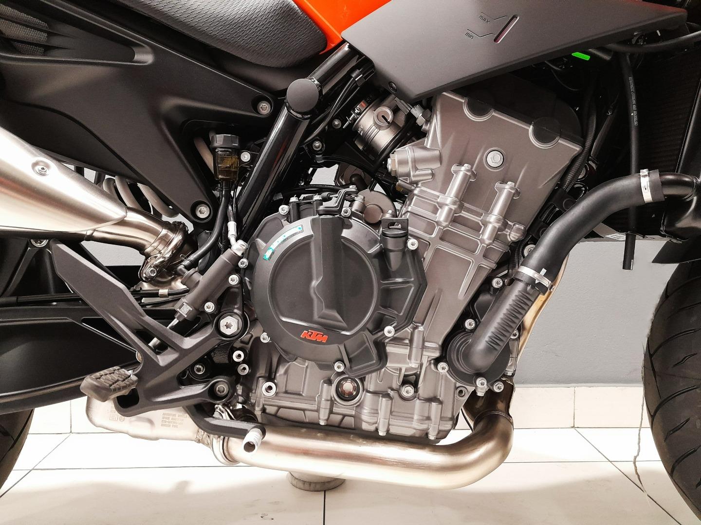 KTM 790 DUKE