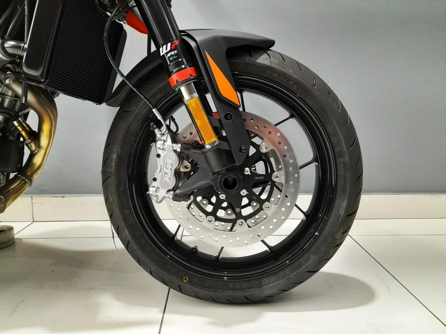 KTM 790 DUKE