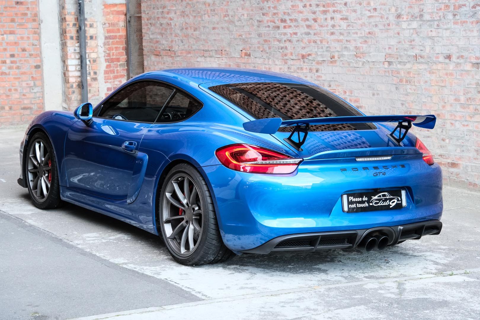 Porsche Cayman GT4 Club 9