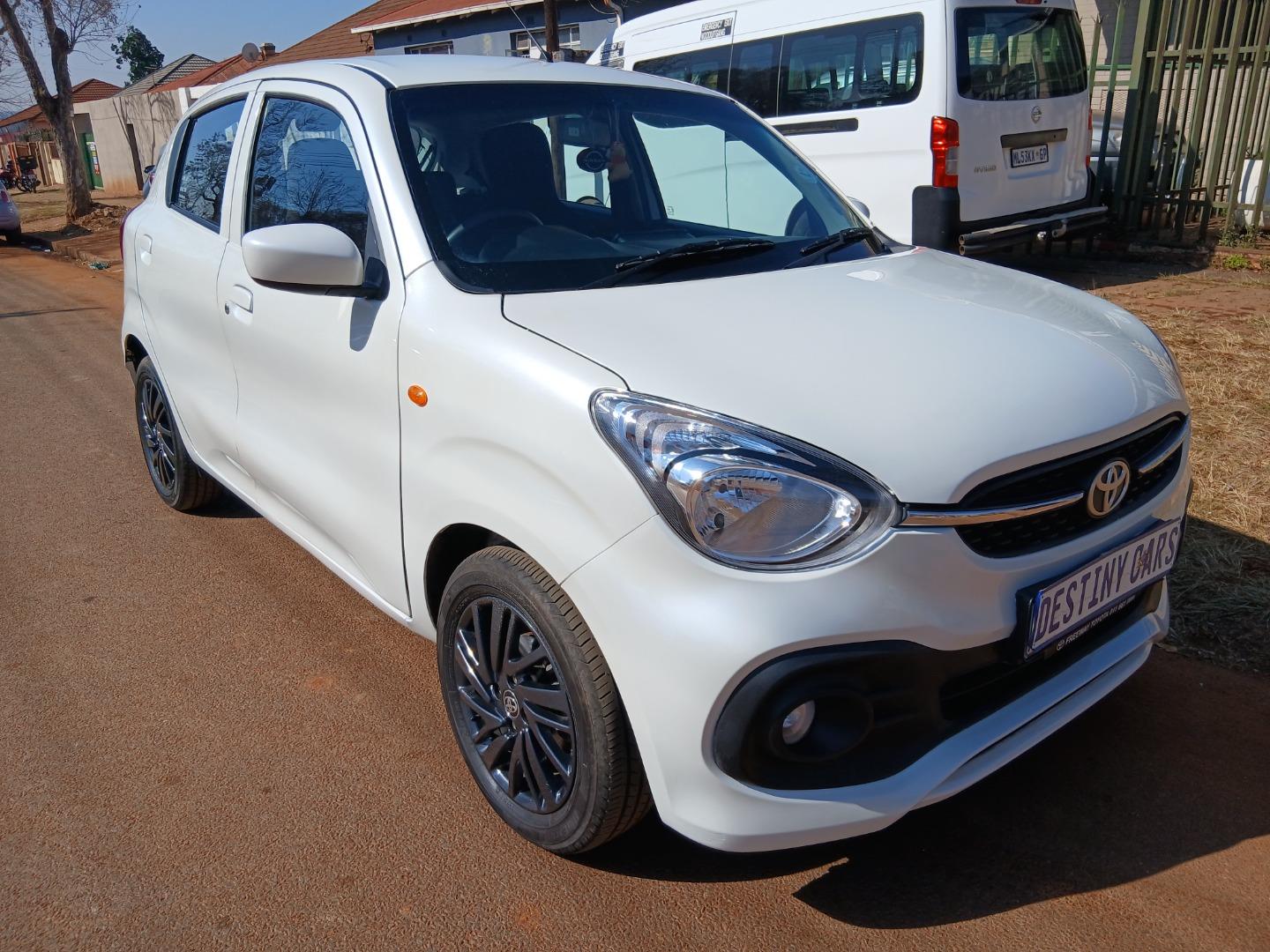 2025 Toyota Vitz 1.0 XR Manual