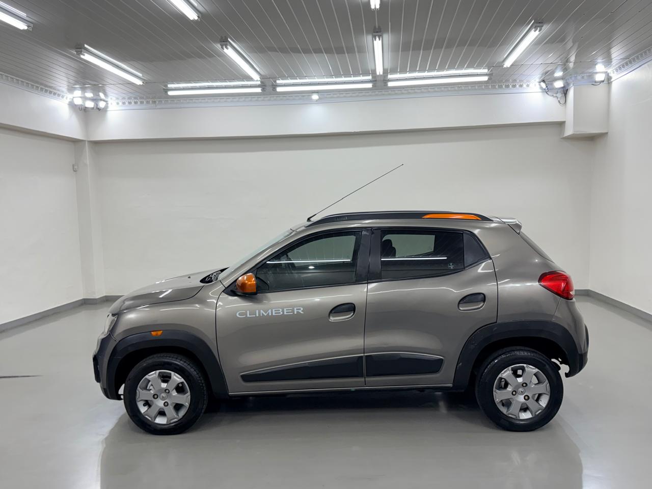 Renault Kwid 1.0 Climber Auto Addicts