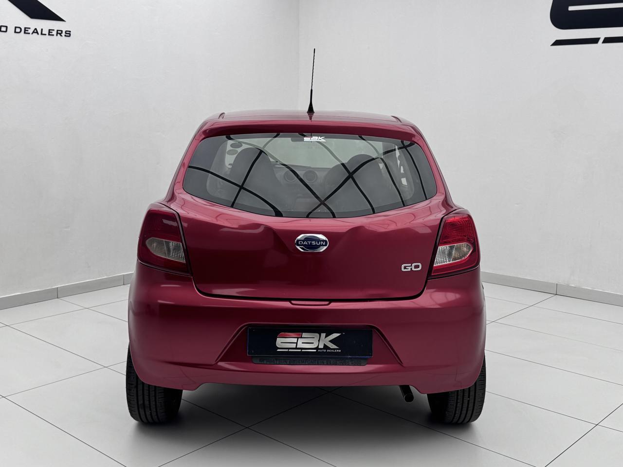Datsun Go 1.2 Lux EBK Diagonal Street
