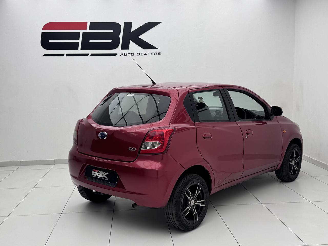 Datsun Go 1.2 Lux EBK Diagonal Street