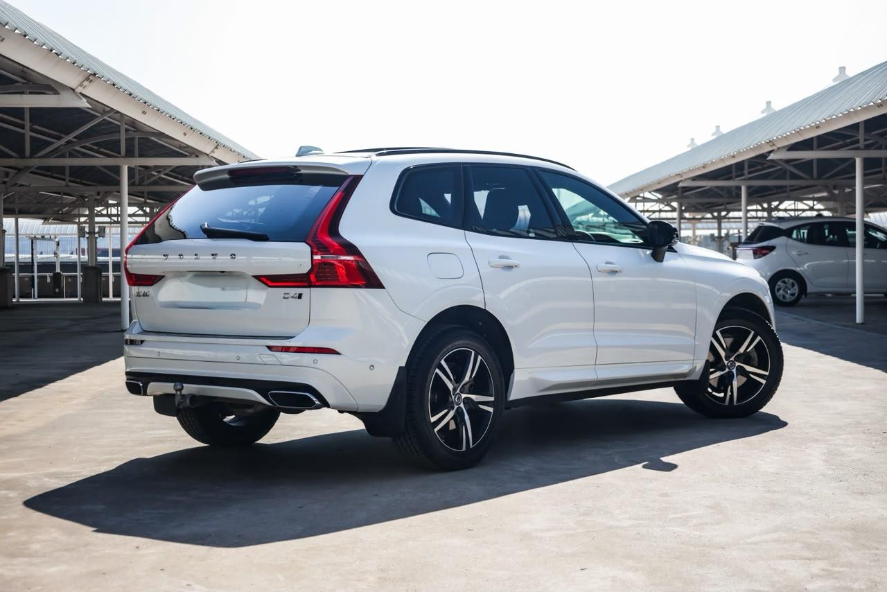 Volvo XC60 D4 AWD R-Design BYD Menlyn