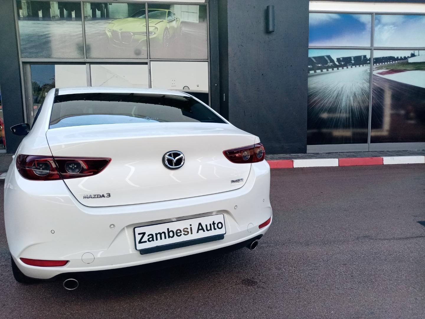 Mazda Mazda3 Sedan 1.5 Dynamic Auto BMW Montana