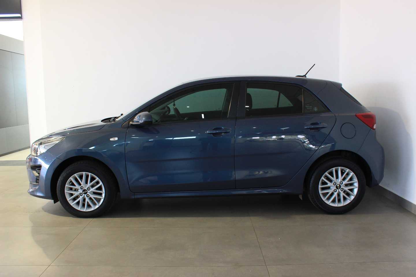 Kia Rio hatch 1.2 LS Chery Lenasia Used