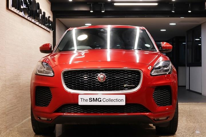 Jaguar E-Pace D180 AWD R-Dynamic SE The SMG Collection