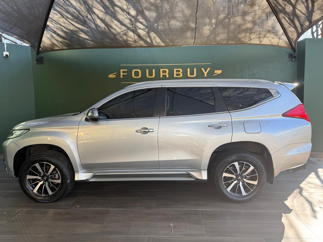 Mitsubishi Pajero Sport 2.4 D4 4x4 Fourbuy