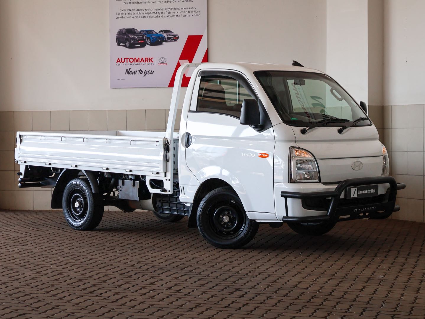 Hyundai H-100 Bakkie 2.6D Deck (Aircon) Bidvest McCarthy Toyota Ballito