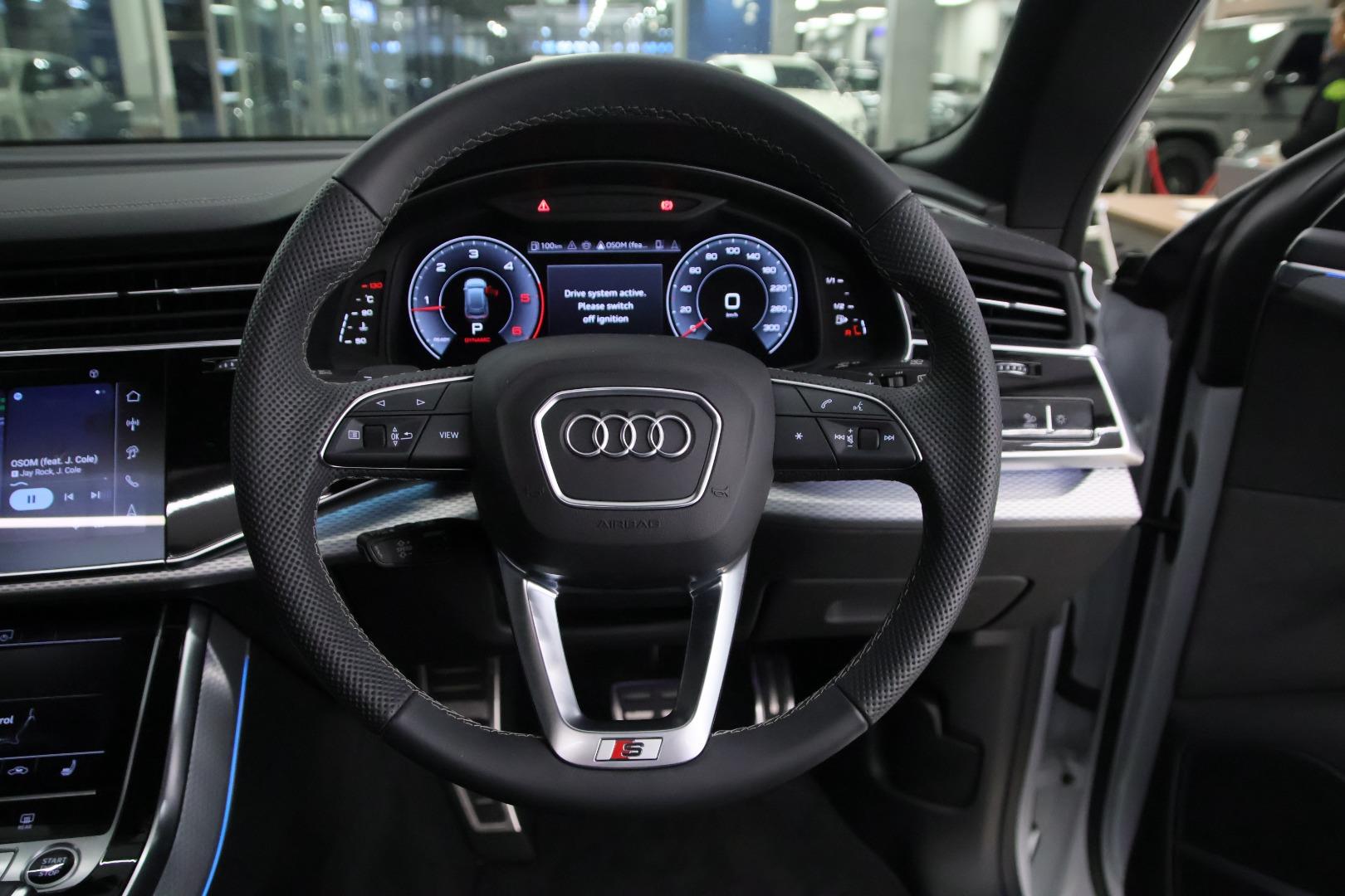 Audi Q8 45TDI Quattro Platinum Edition Yas Marina Auto