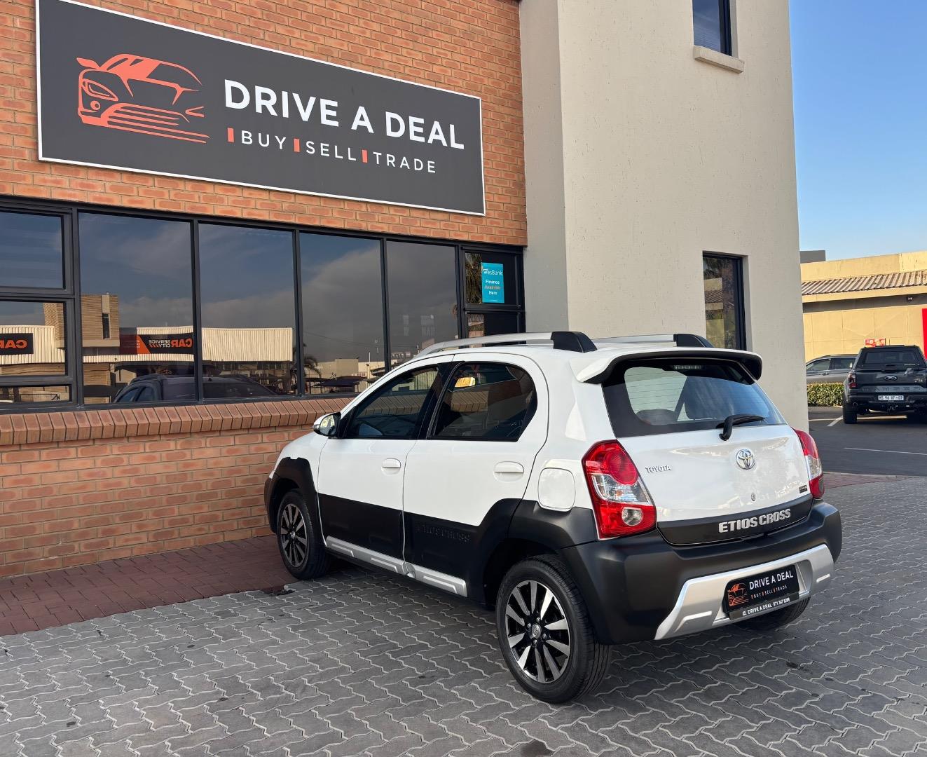 Toyota Etios Cross 1.5 Xs Drive A Deal