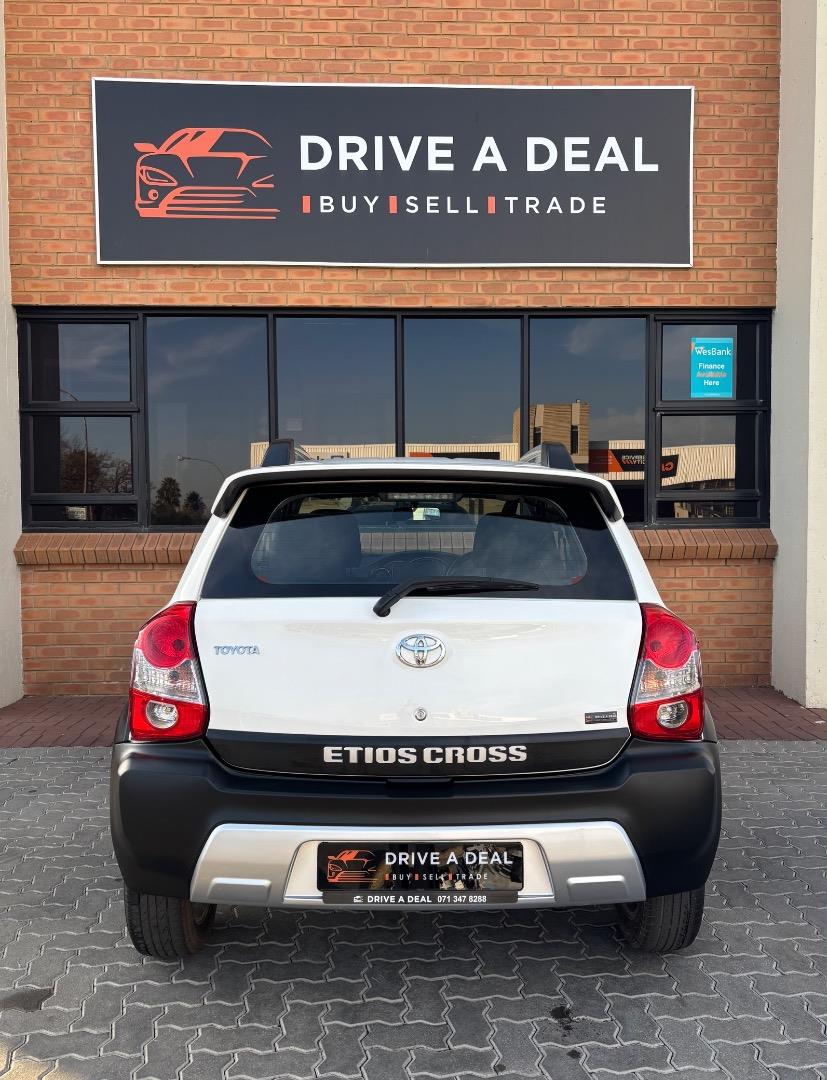 Toyota Etios Cross 1.5 Xs Drive A Deal