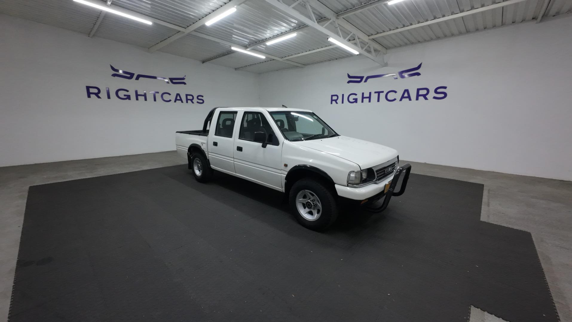 Isuzu KB 260 LE Right Cars