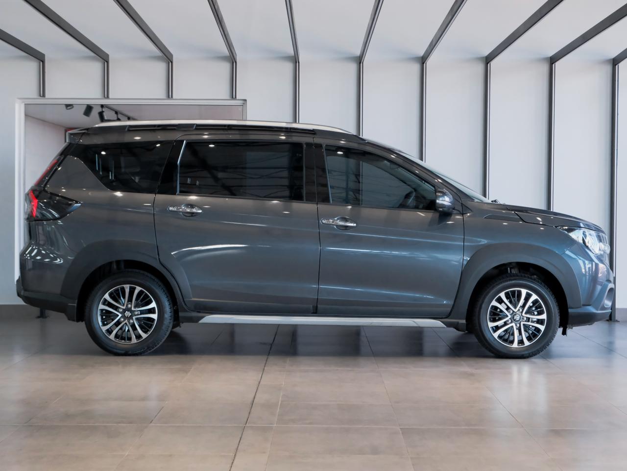 2025 Suzuki XL6