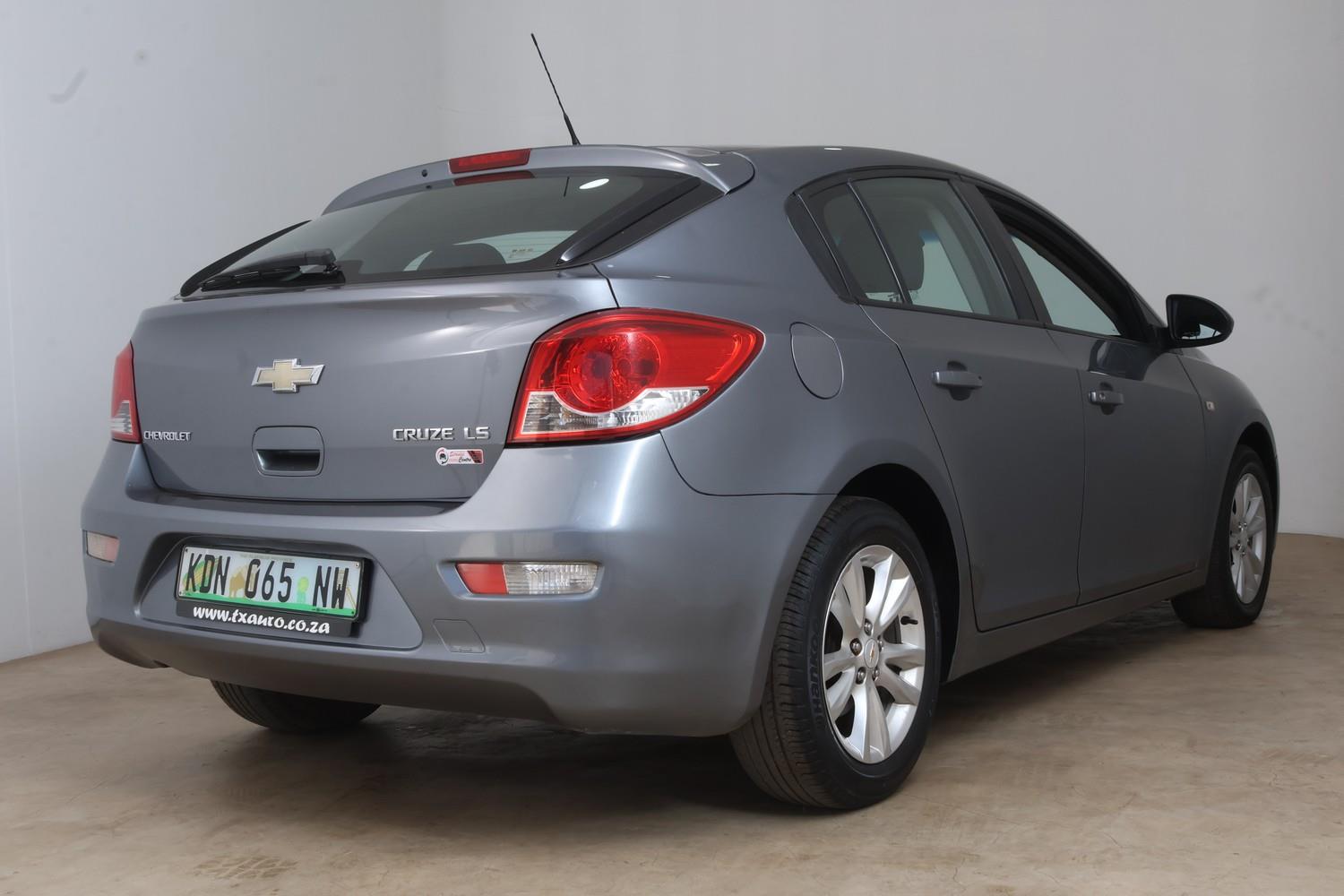 Chevrolet Cruze Hatch 1.6 LS Fast Forward Auto