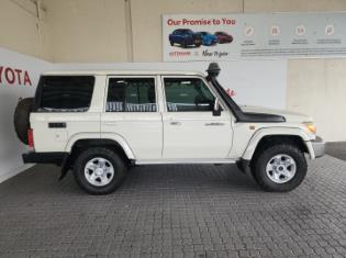 2015 Toyota Land Cruiser 76 4.5D-4D LX V8 Station Wagon for sale