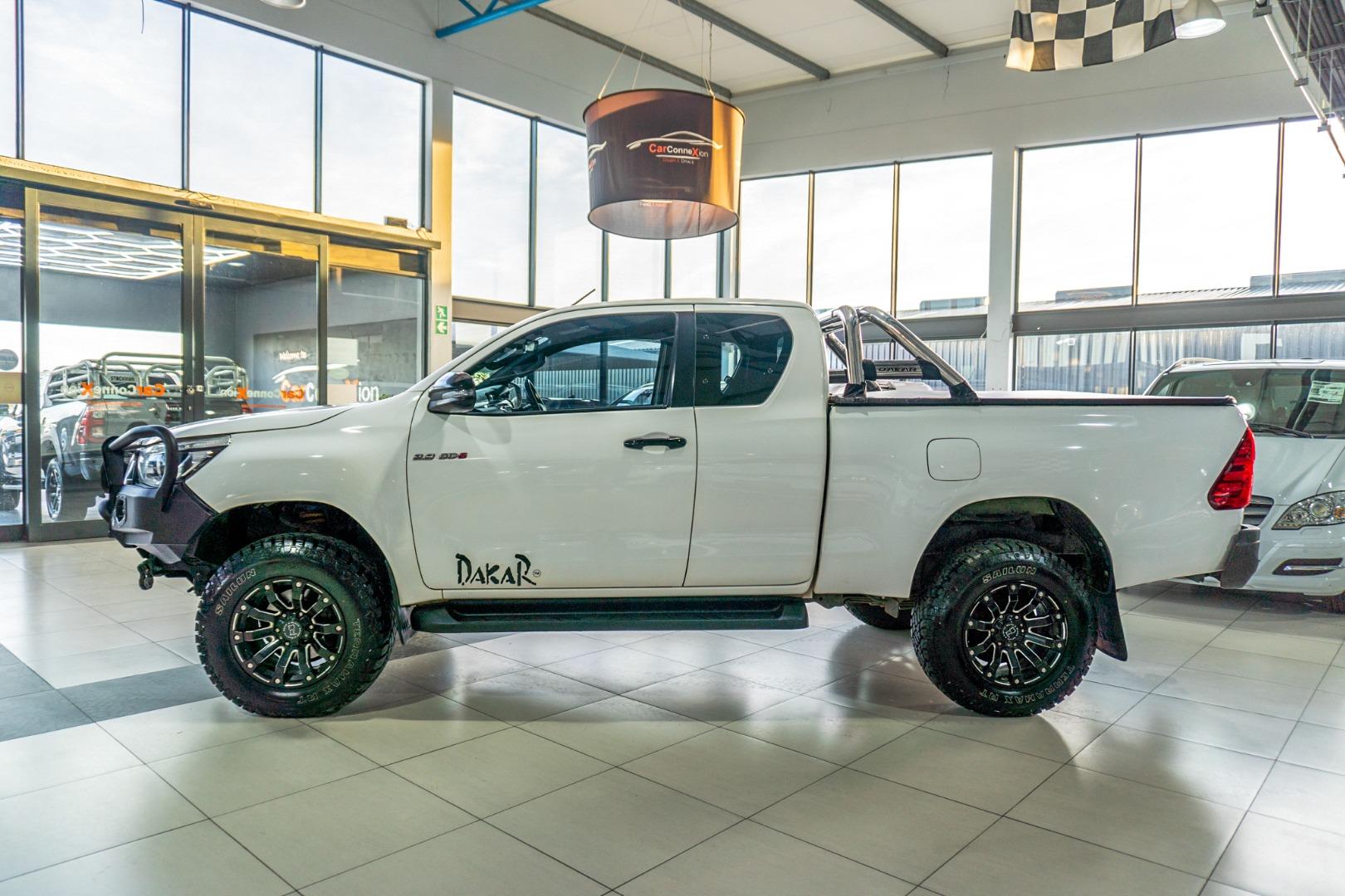Toyota Hilux 2.8GD-6 Xtra Cab 4x4 Raider Dakar Car Connexion