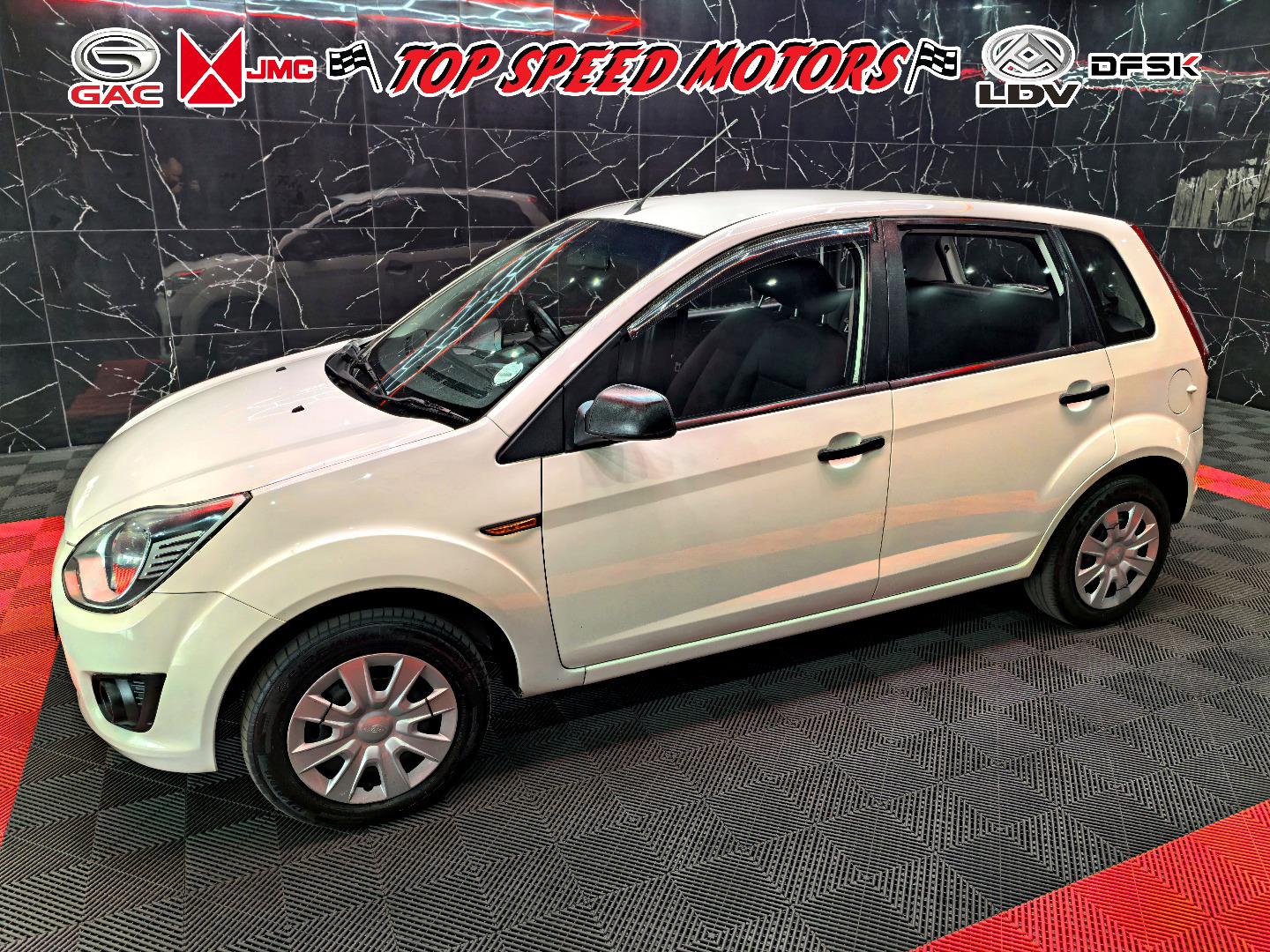 Ford Figo 1.4 Ambiente Top Speed Motors
