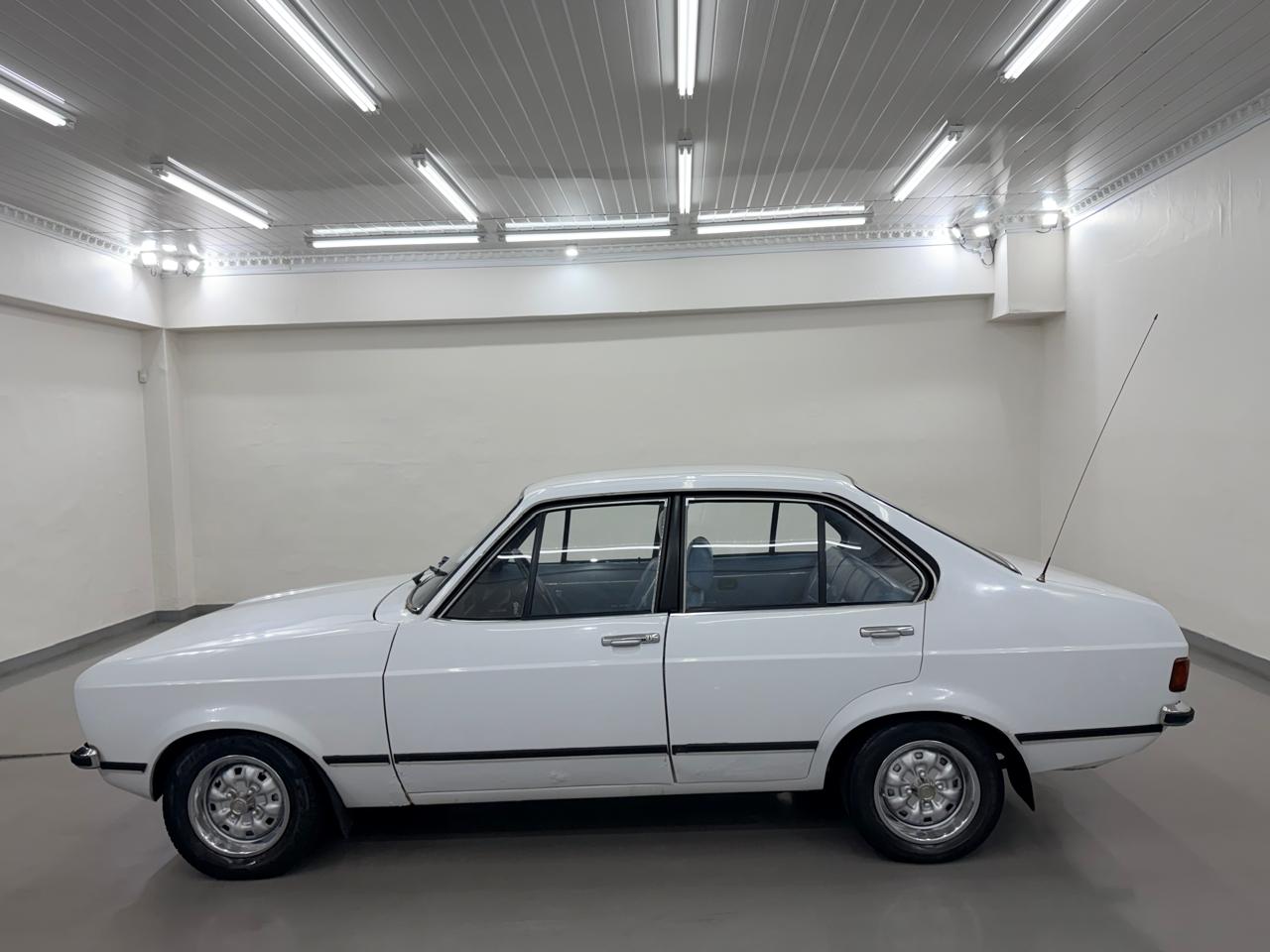 Ford Escort 1.6 GL MK2 Auto Addicts