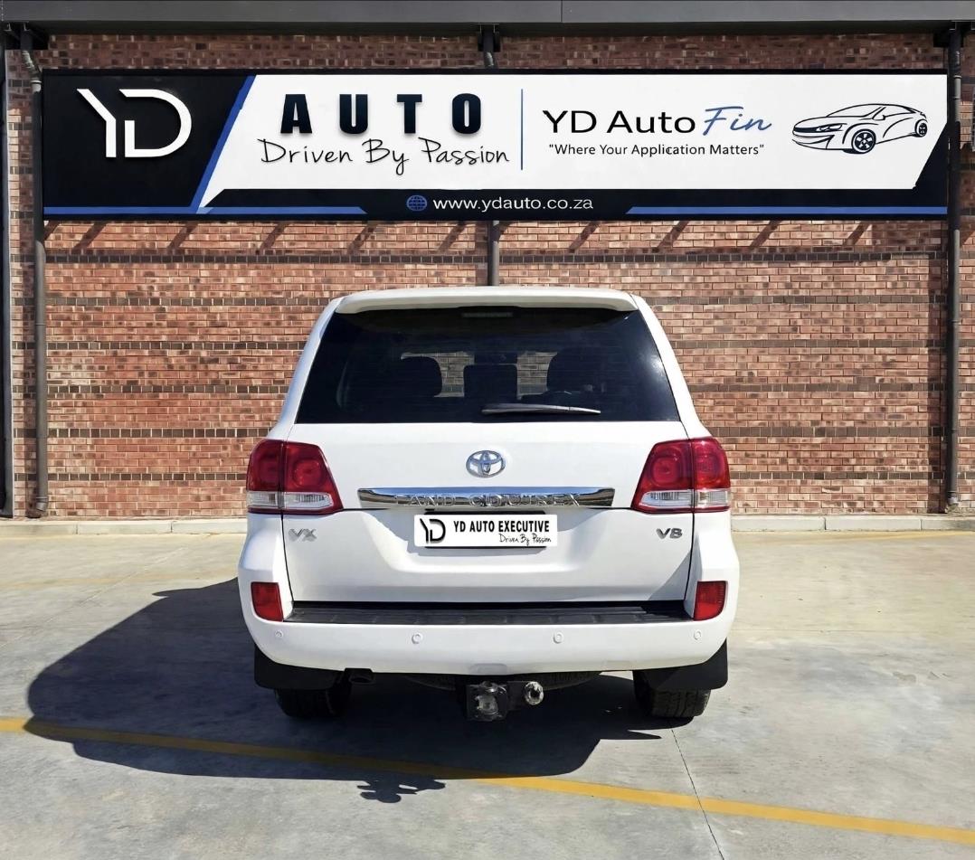 Toyota Land Cruiser 200 4.7 V8 VX YD Auto Cape Town