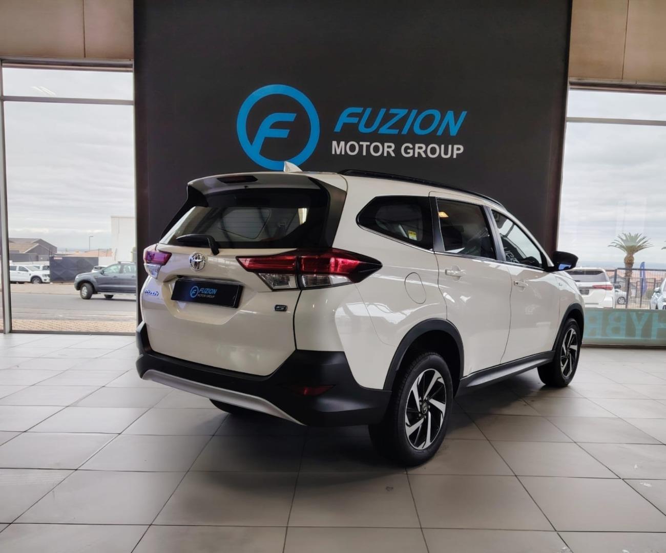 Toyota Rush 1.5 S Fuzion Pre-owned West Coast