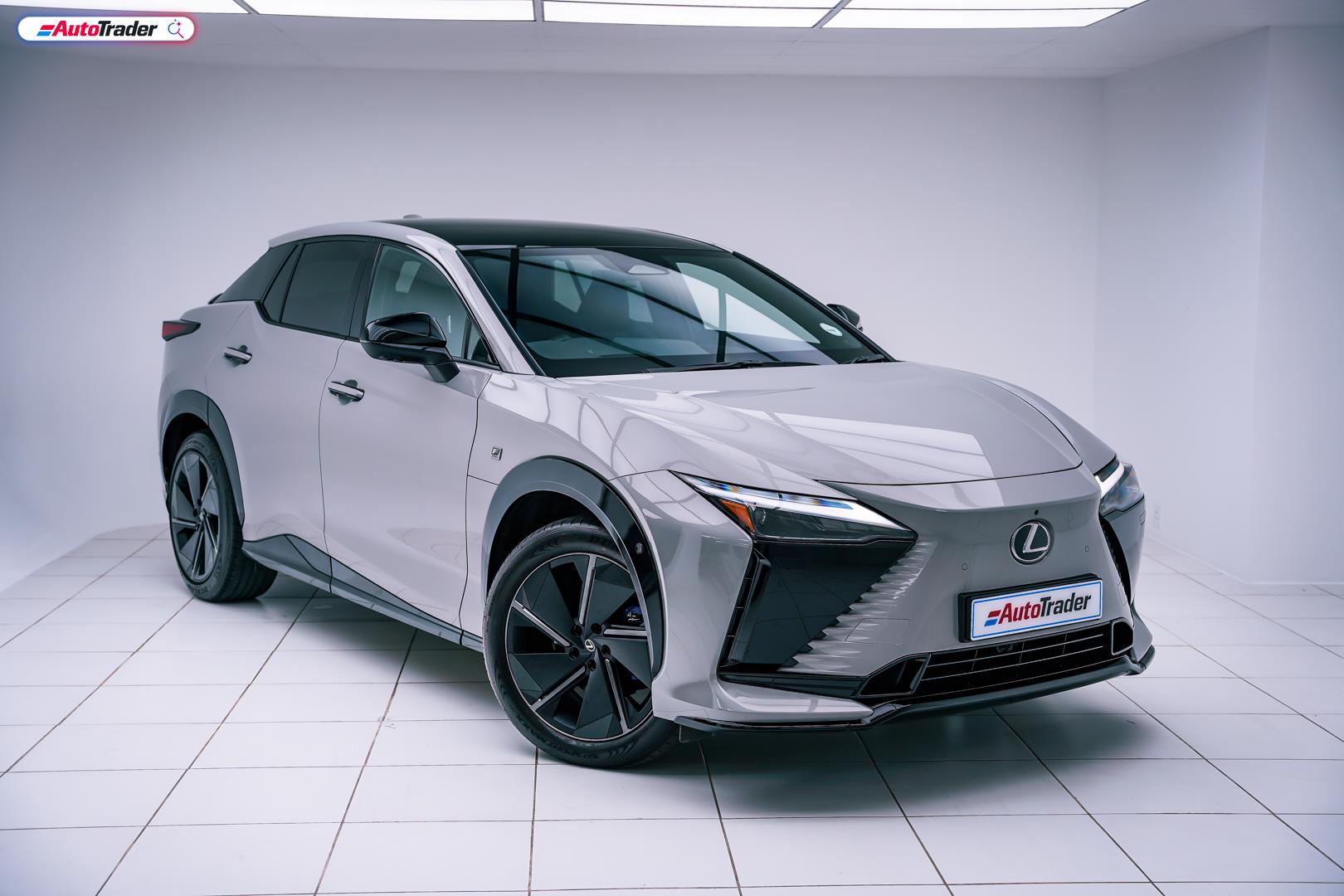 Lexus RZ