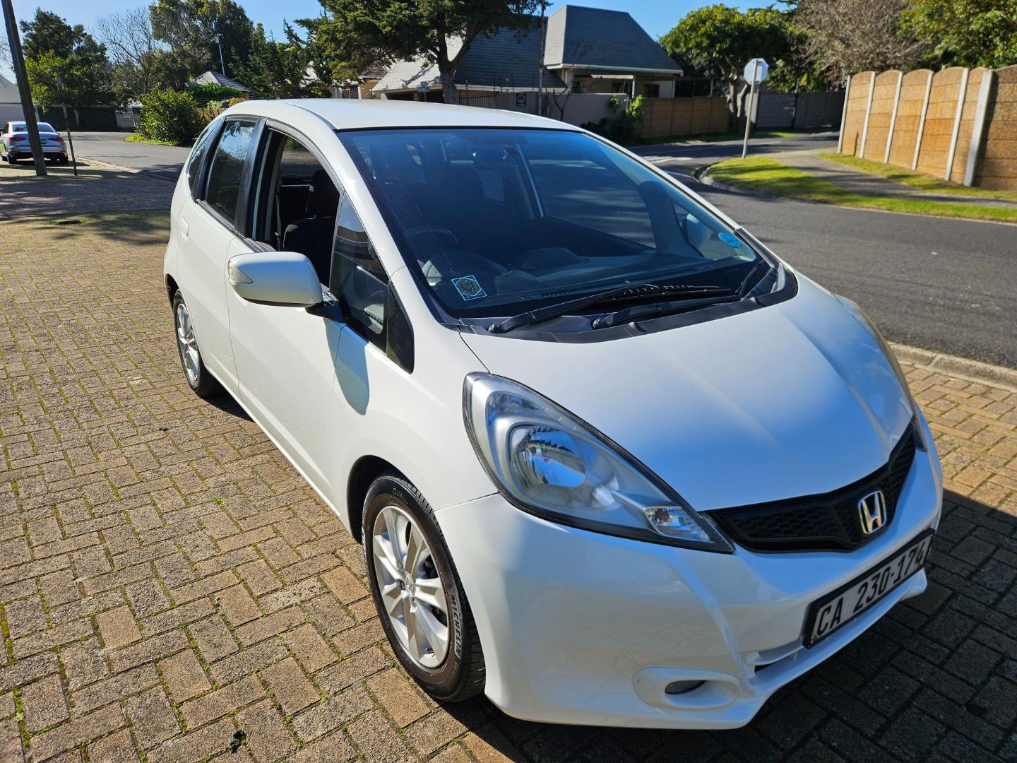 Honda Jazz 1.5 Elegance Auto Autowize Car Agency