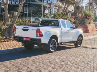 2025 Toyota Hilux 2.4GD-6 Xtra Cab Raider Manual for sale