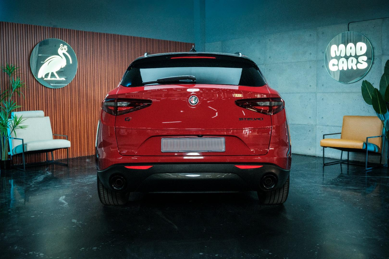 Alfa Romeo Stelvio 2.0T B-Tech Q4 Mad Cars