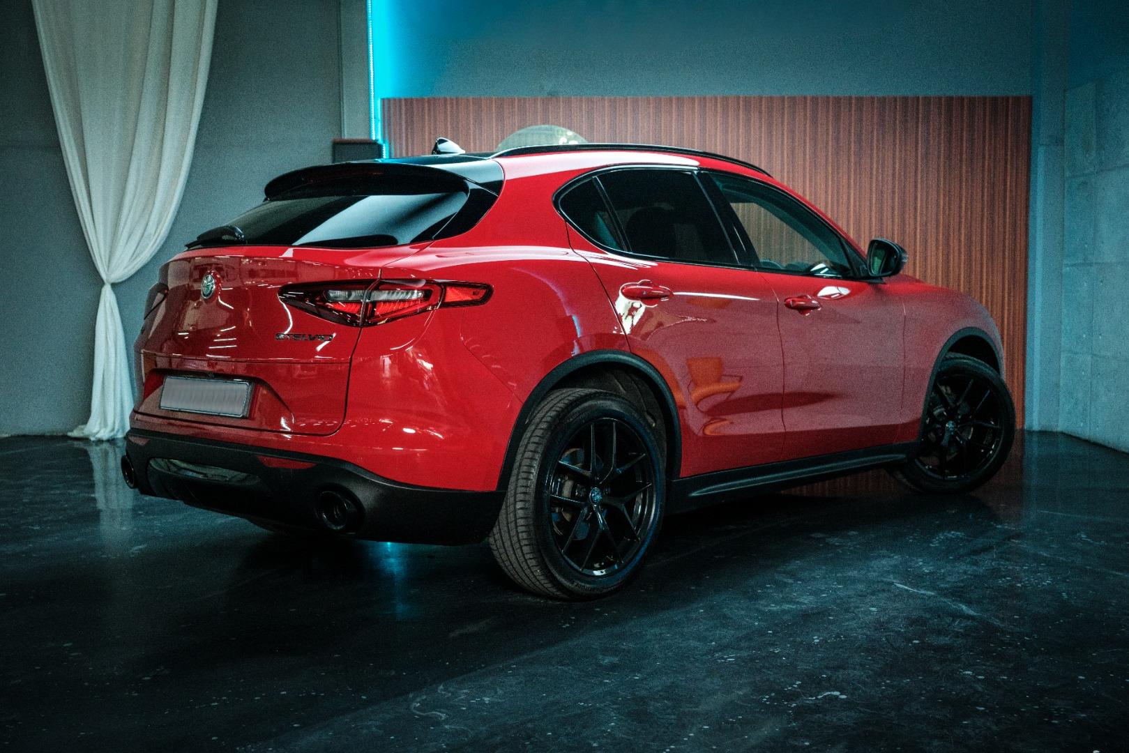 Alfa Romeo Stelvio 2.0T B-Tech Q4 Mad Cars