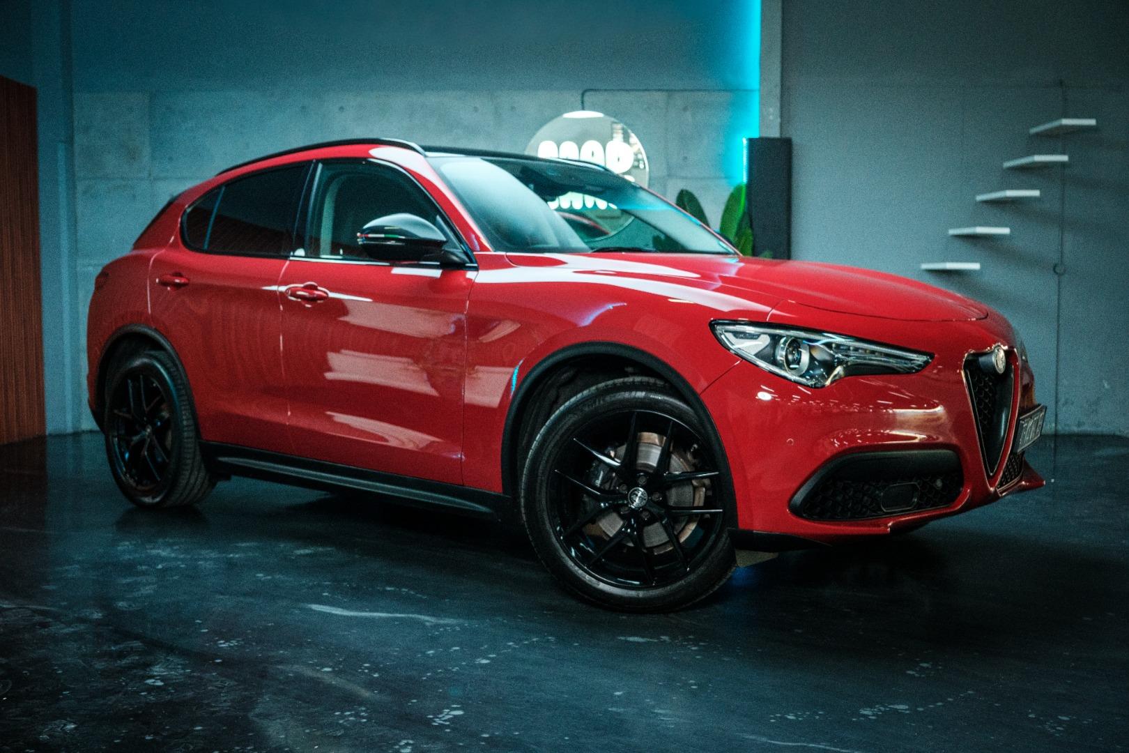 Alfa Romeo Stelvio 2.0T B-Tech Q4 Mad Cars