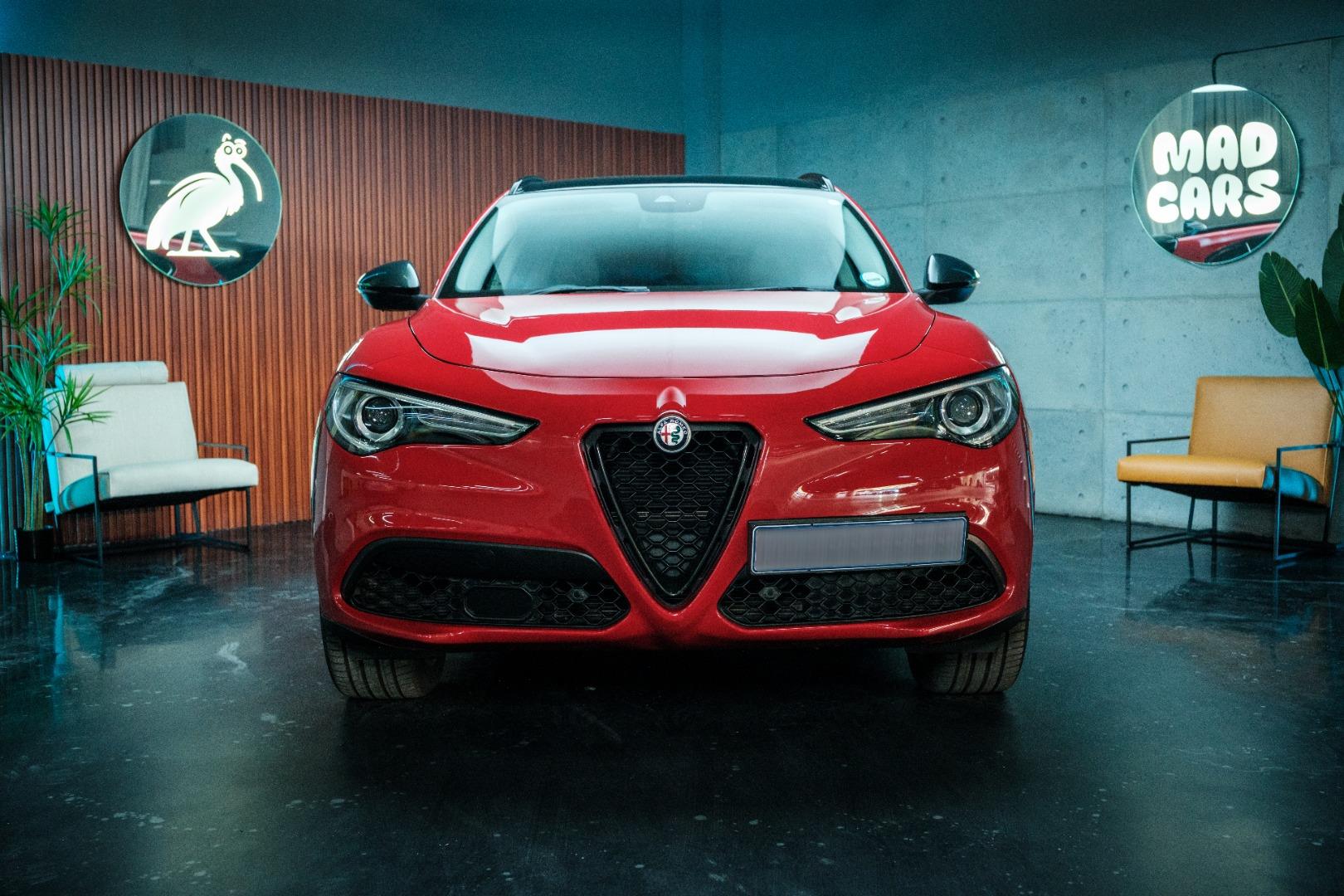 Alfa Romeo Stelvio 2.0T B-Tech Q4 Mad Cars