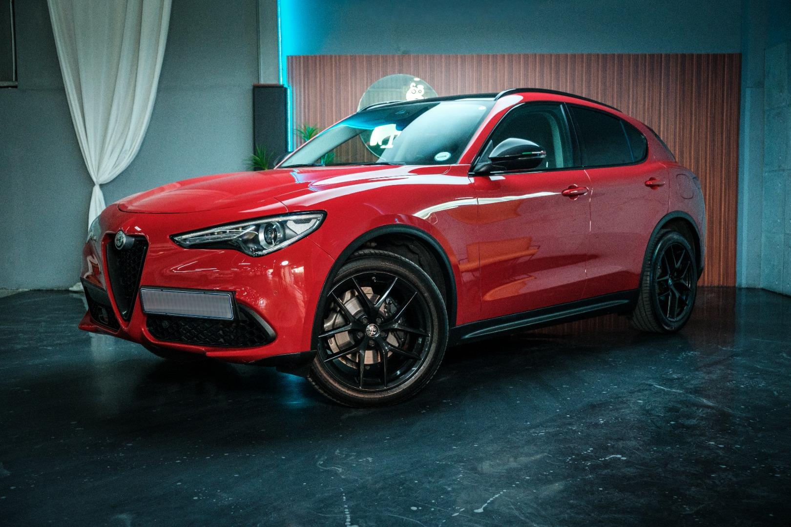 Alfa Romeo Stelvio 2.0T B-Tech Q4 Mad Cars