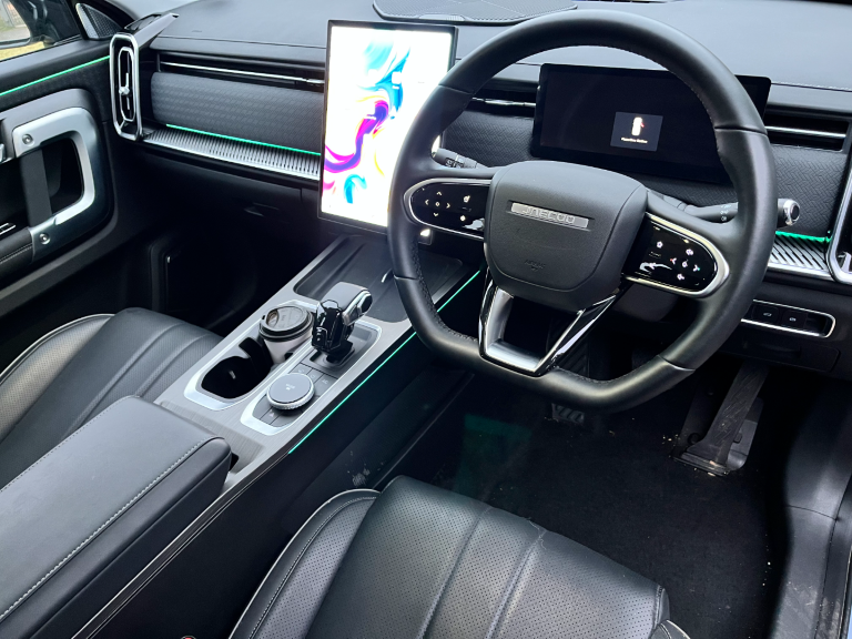 The cockpit of the Jaecoo J7 Inferno model. 