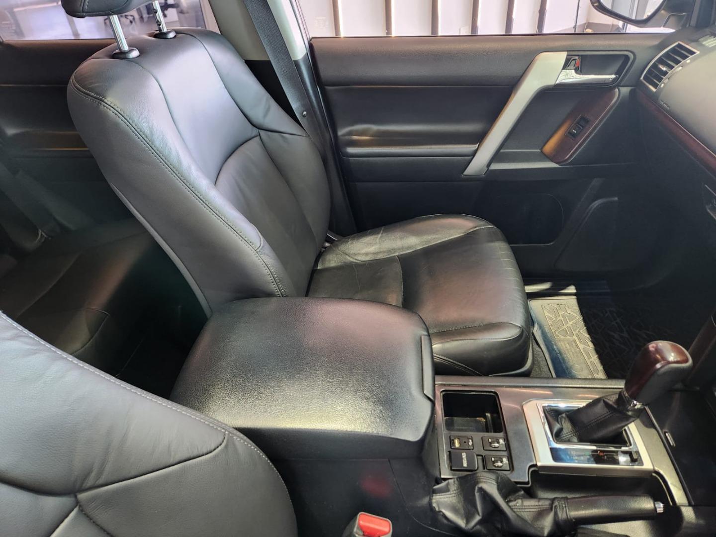 2017 Toyota Land Cruiser Prado