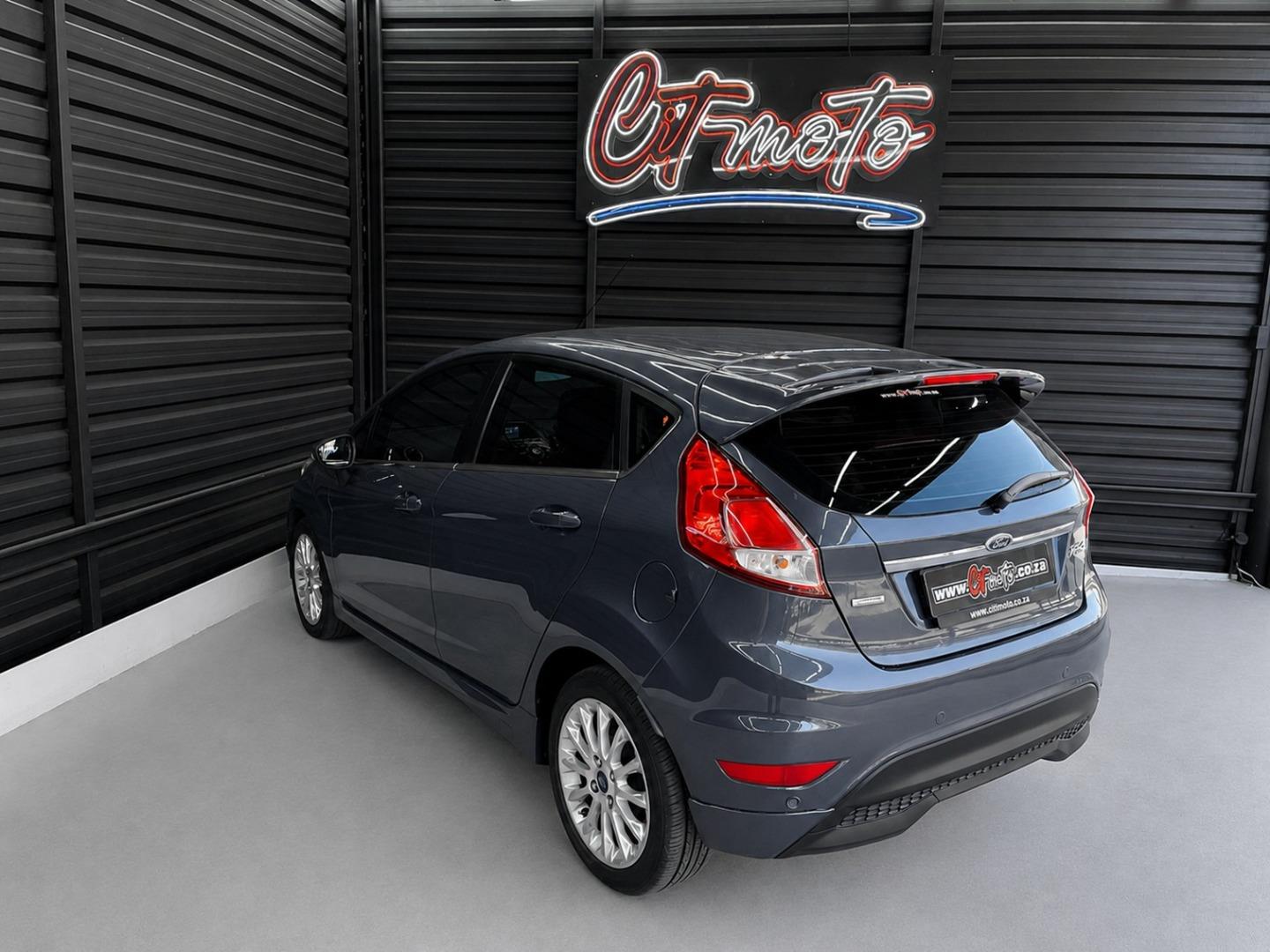 Ford Fiesta 5-Door 1.0T Titanium CITMoto