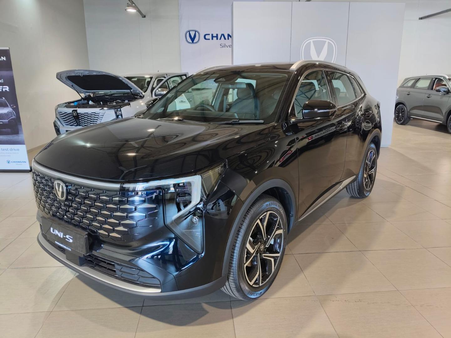 Changan UNI-S 1.5T CE Changan Silverton