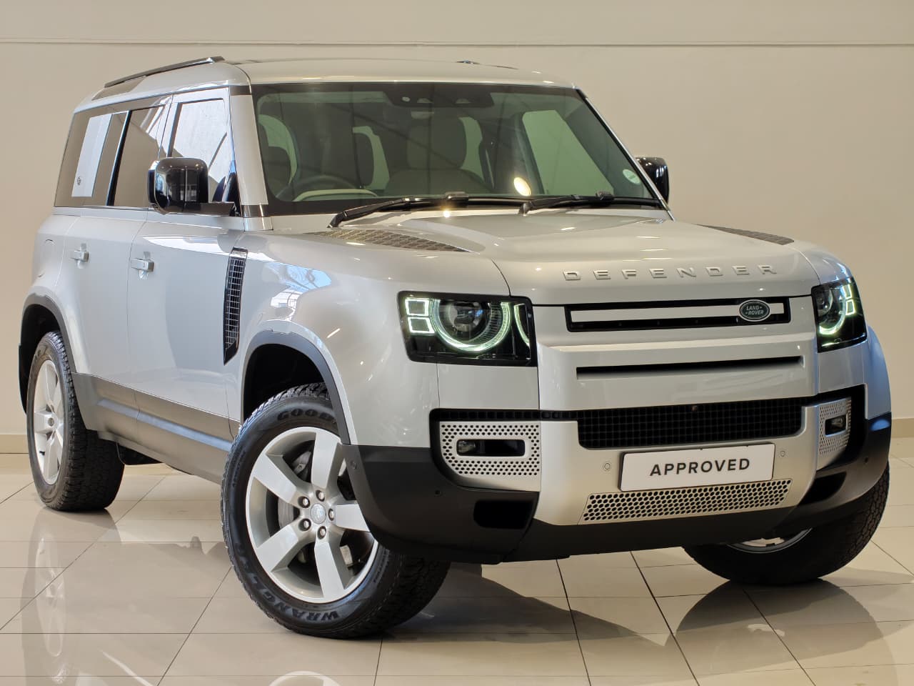 2022 Land Rover Defender 110 D300 SE