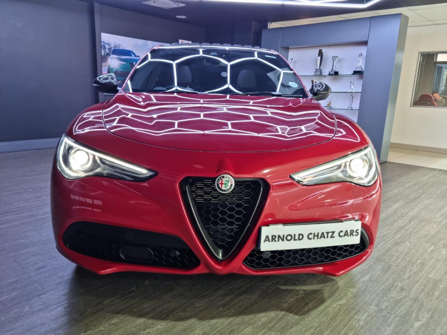 Alfa Romeo Stelvio 2.0T Veloce Q4 Arnold Chatz Cars