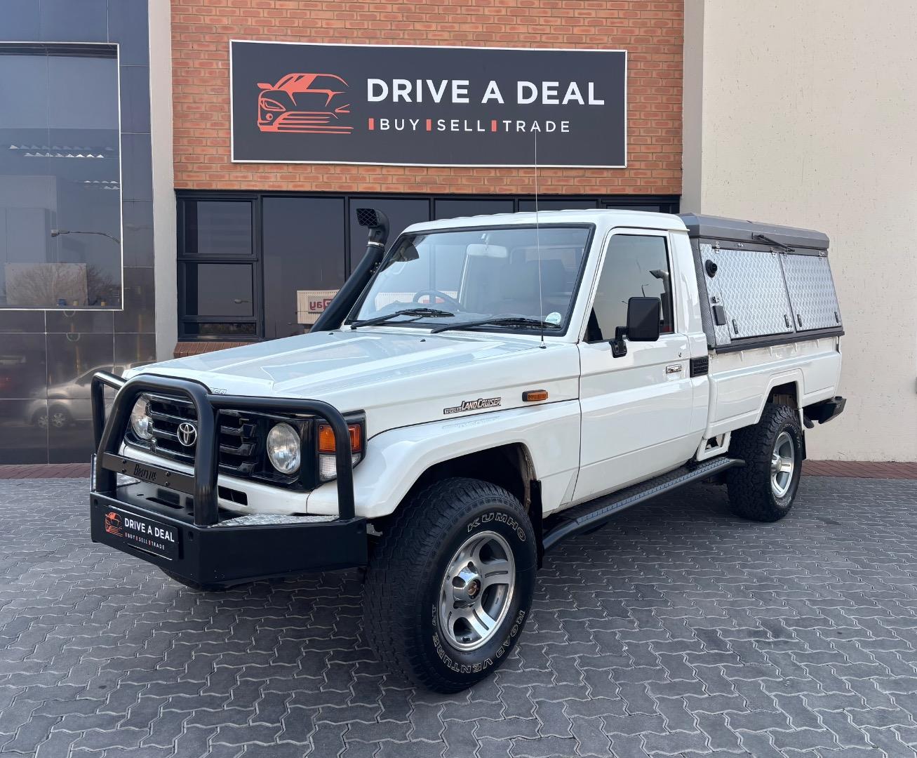 Toyota Land Cruiser 70 4.2D Drive A Deal