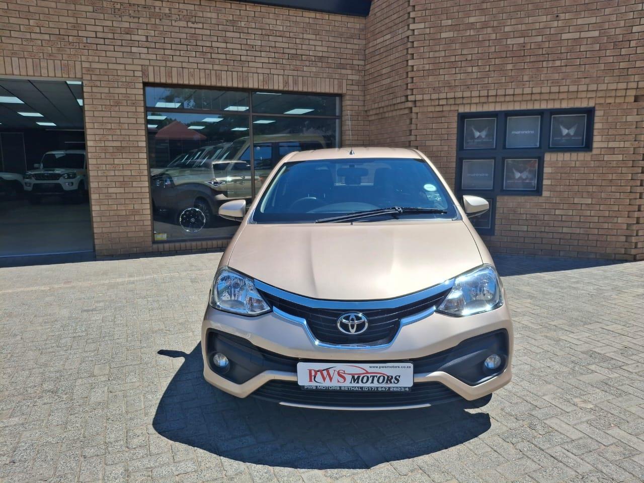 Toyota Etios Hatch 1.5 Xs P W S Motors