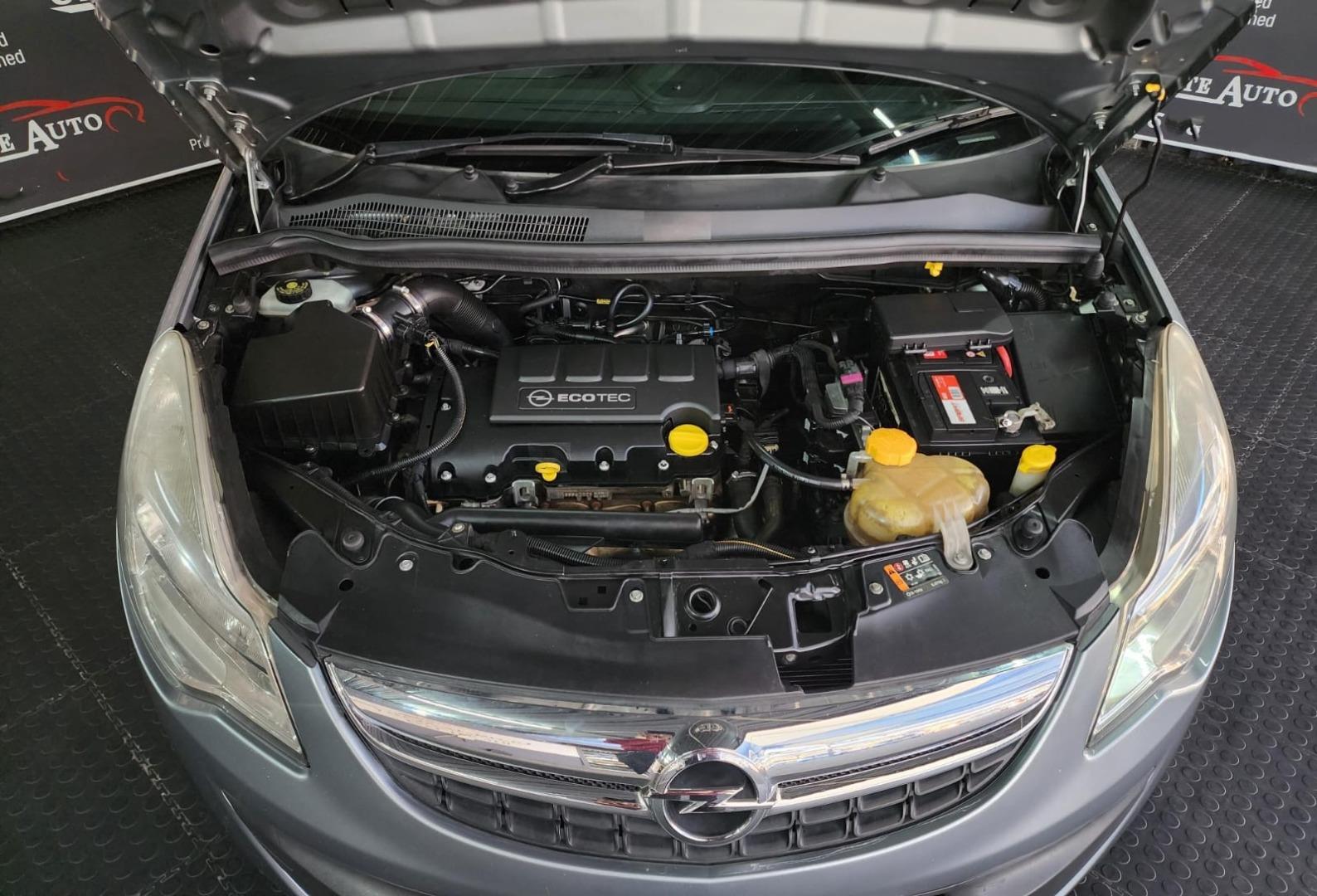 Opel Corsa 1.4 Essentia Ultimate Auto