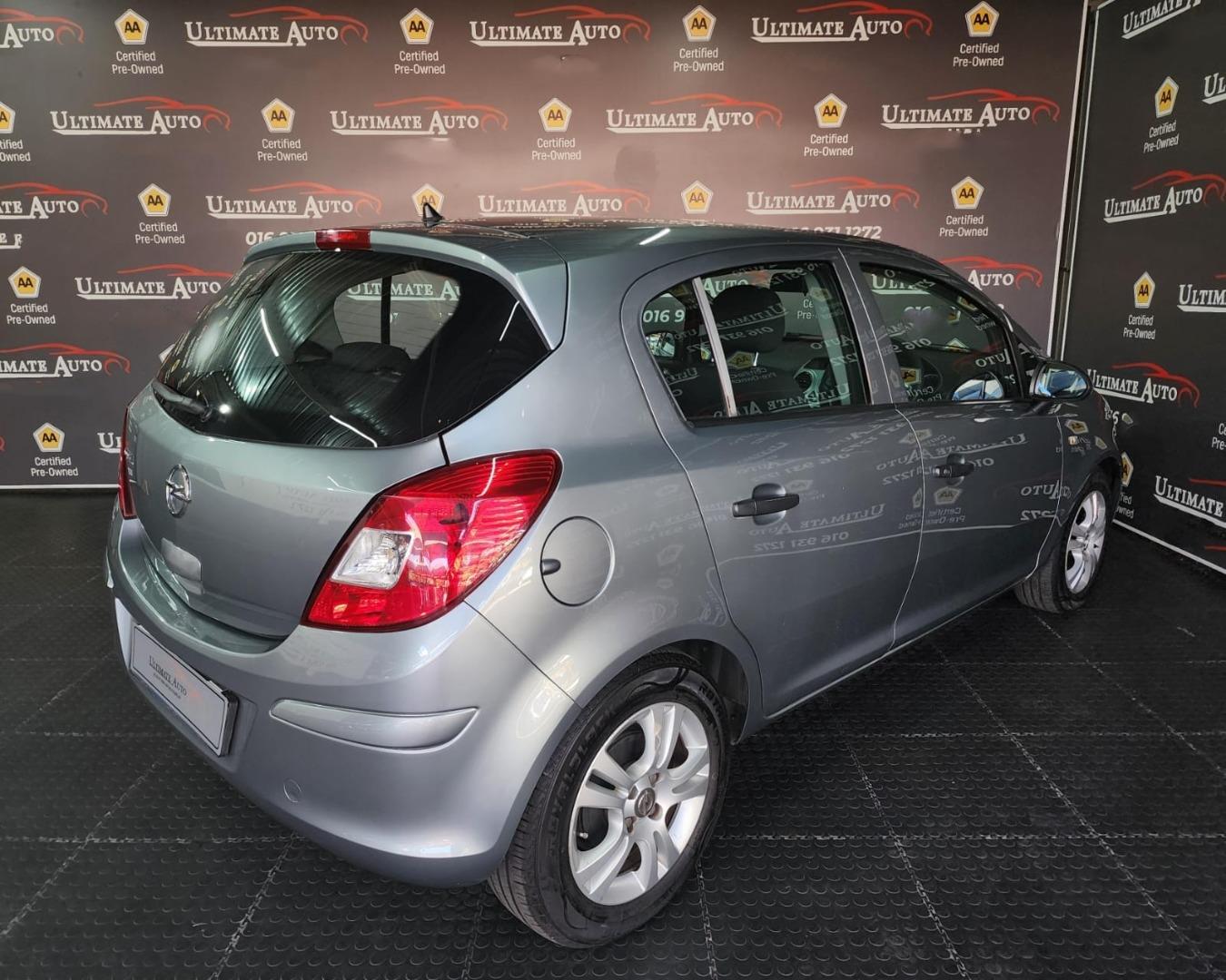 Opel Corsa 1.4 Essentia Ultimate Auto
