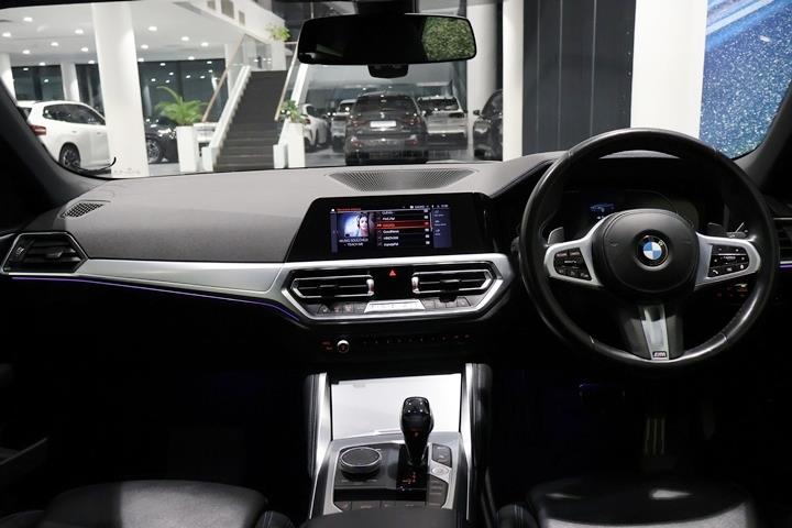 BMW 4 Series 420i Convertible M Sport SMG BMW Umhlanga