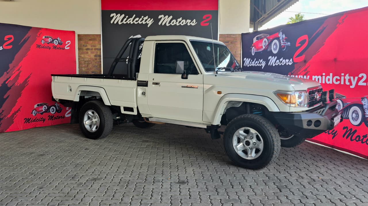 2023 Toyota Land Cruiser 79 4.0 V6 for sale
