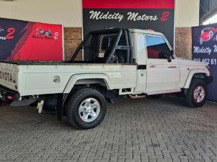 2023 Toyota Land Cruiser 79 4.0 V6 for sale