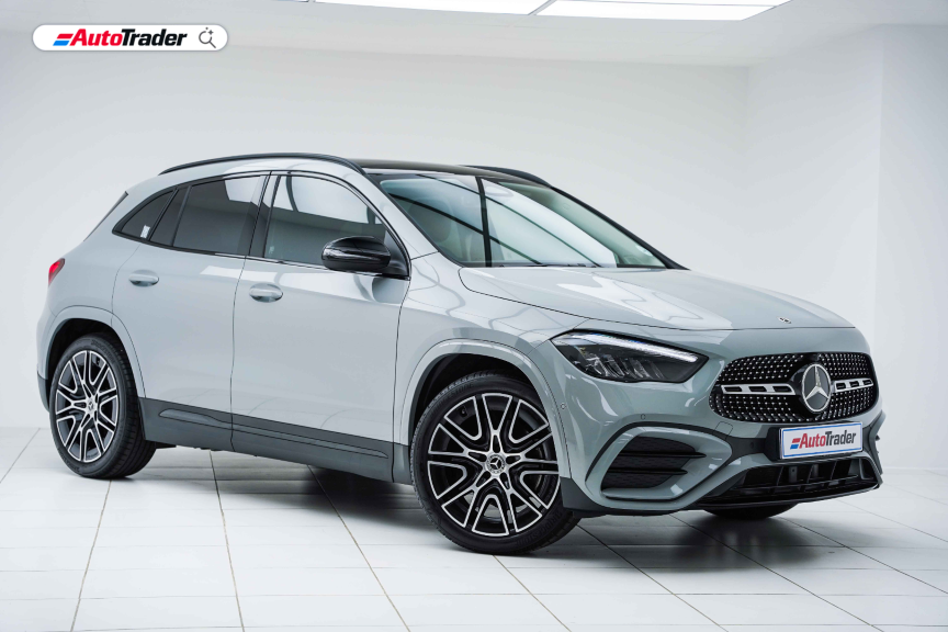 Mercedes-Benz GLA200 Night Edition