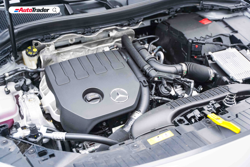 Mercedes-Benz GLA200 Night Edition