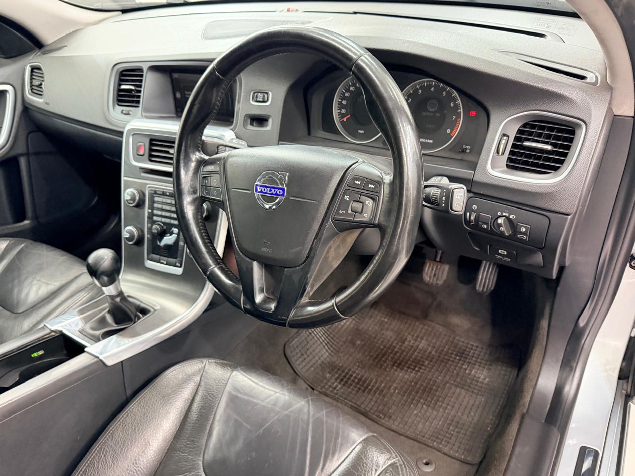 Volvo V60 T3 Excel Auto Addicts