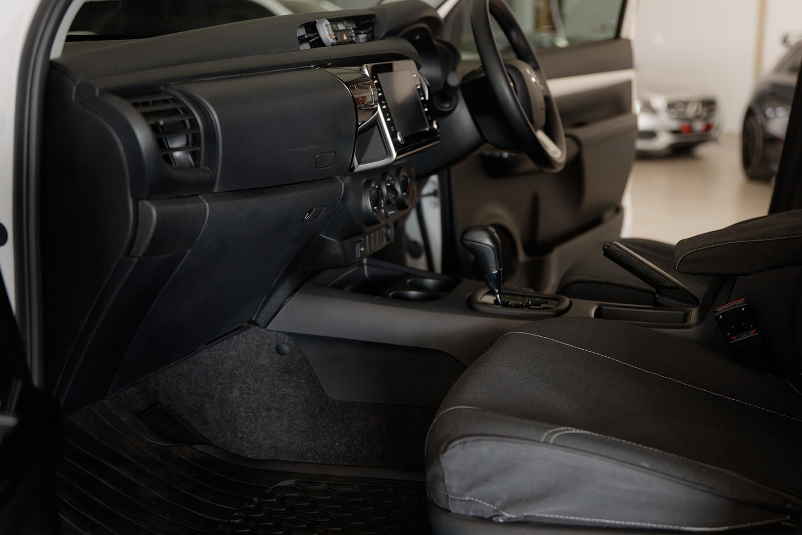 Toyota Hilux 2.4GD-6 Double Cab Raider Auto Gd Motors